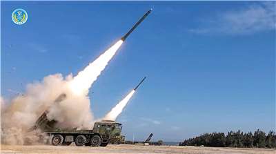 중국은 31일 오후 6시 ‘정의의 사명-2025’ 타이완 포위 군사훈련이 종료된다고 밝혔다. - 사진: 로이터