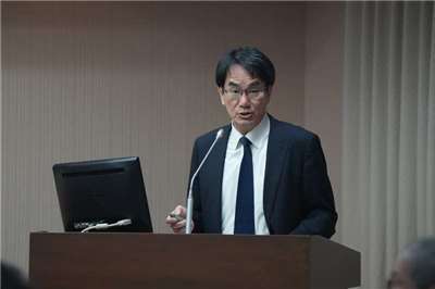 디지털발전부 장관 린이징(林宜敬)은 4월8일 입법원에서 ‘그동안 페이스북의 사기 건수가 가장 많았던 것이 최근에는 스레드(Threads) 플랫폼에서의 사기 건수가 페이스북을 넘어섰으며 피해자 연령층도 낮아지고 있다’고 밝혔다. -사진: 중앙통신사