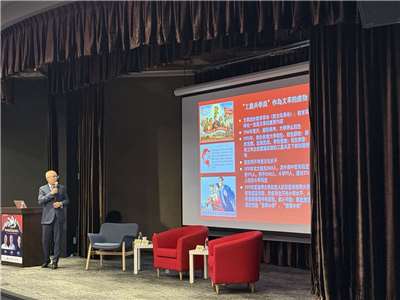 ‘문화대혁명’ 발발 60주년을 맞아 그 시대를 회고하며 지금의 중국 지도부 성격 및 포스트 시진핑 시대를 전망하는 특별강연과 좌담회가 페이윈드재단 주최로 6월27일(토) 오후 타이베이에서 열렸다. 우궈광(吳國光) 교수가 이날 특강을 통해 직접 경험한 문화혁명과 문화혁명이 오늘날의 중공 정치에 미치는 영향 등 깊이있는 강의를 진행하였다. -사진: jennifer pai백조미