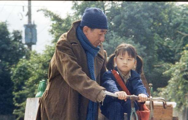 위칸핑(虞戡平) 감독의 1983년 명작 《잘못 탄 차(搭錯車, Papa, Can You Hear Me Sing?)》 - 사진: 타이베이 금마장 영화제(台北金馬影展) 사이트 페이지 캡쳐