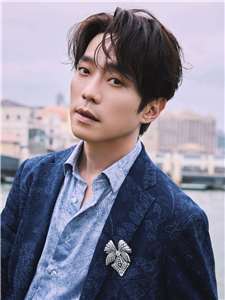 타이완에서 '미소 왕자'로 사랑 받아온 말레이시아 출신 가수 겸 배우 장동량(張棟樑) - 사진: 장동량 페이스북