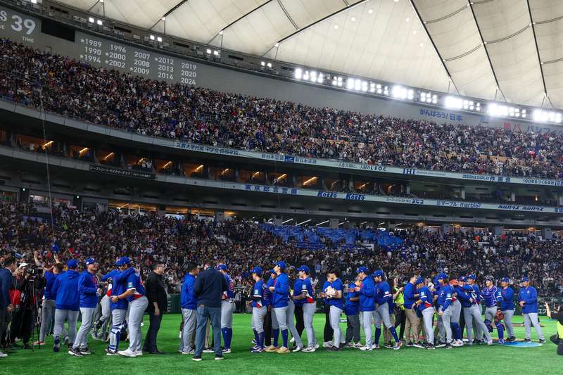 도쿄돔에서 열린 월드베이스볼클래식(WBC) C조 예선, 타이완팀은 오늘(3/8) 한국팀과의 경기에서 연장전에서 1점을 추가하며 5대 4로 승리했다. -사진: 중앙사