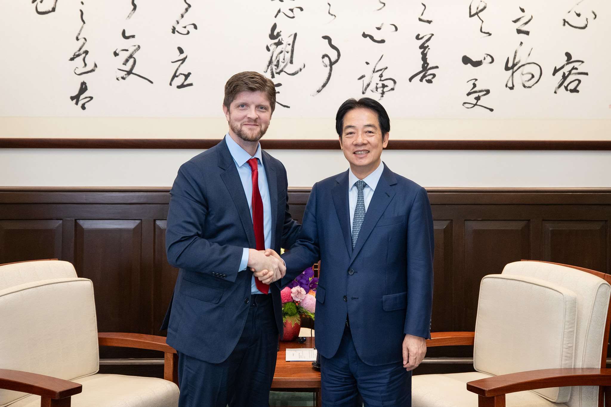 Presiden Lai Ching-te ditemu bual dalam program radio Amerika, The Clay Travis and Buck Sexton Show. (Gambar: Pejabat Presiden)