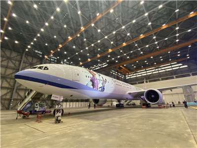 Pesawat bertema “Zootopia 2” kerjasama pertama antara China Airlines dan Disney diperkenalkan pada 19 haribulan sebelum penerbangan sulungnya. (Foto oleh Wu Li-Jun吳琍君)