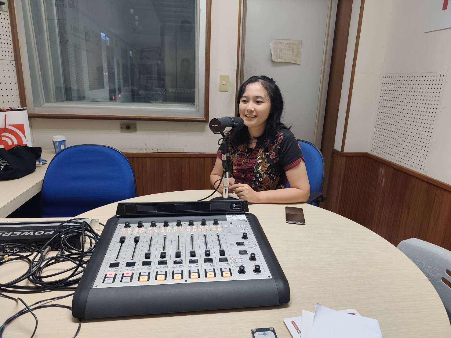 Wawancara dengan Saudari Cynthia, Siswa Antarabangsa di Taiwan. (Foto di Bilik rakaman Rti)