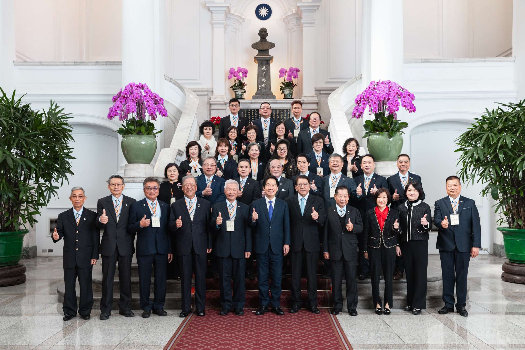 Presiden Lai Ching-te(賴清德) telah bertemu dengan Taiwan Federation of Importers and Exporters Chamber of Commerce(NIECT) pada 5hb. (Foto: Pejabat Presiden)