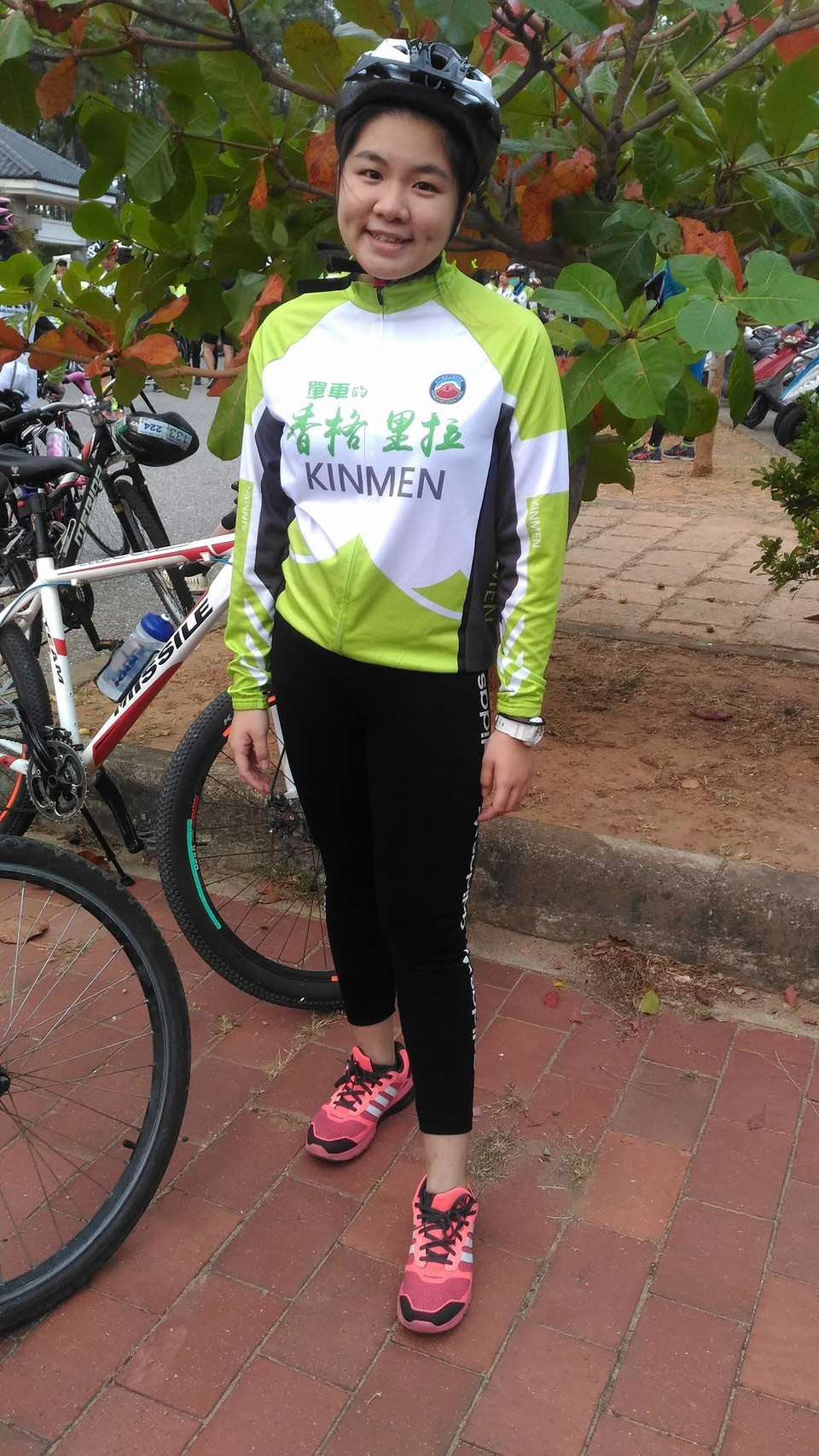 Semasa tempoh pengajiannya di Kinmen, Cindy menyertai Acara Berbasikal Kinmen Shangri-La.