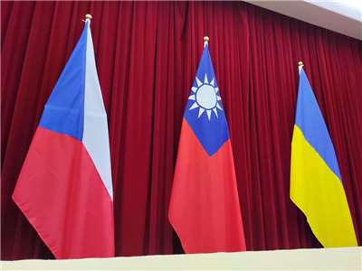 Kementerian Luar Negeri pada 7 haribulan menyatakan bahawa kerajaan negara kita akan, berdasarkan asas sedia ada, terus bekerjasama dengan kerajaan baharu Czech untuk memberikan bantuan kemanusiaan kepada Ukraine (Arkib Rti/ wartawan Wang Zhaokun).