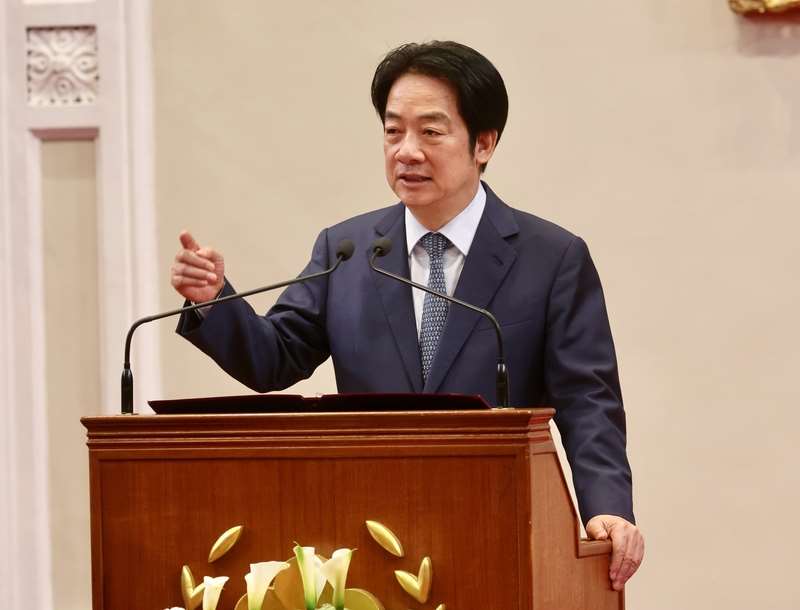 Presiden Lai Ching-te pada 9 Mac menerima kunjungan Pengurus Kedai Cemerlang Nasional Ke-28 di Pejabat Presiden. Dalam ucapannya, beliau menyatakan bahawa industri francais dan perusahaan kecil serta sederhana merupakan enjin utama yang memacu pembangunan ekonomi Taiwan.
(Foto oleh Zhang Hao-an, Agensi Berita Pusat, 9 Mac 2026)