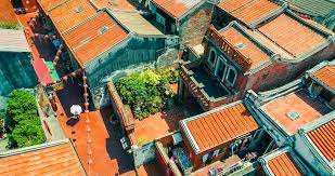 Lukang Old Street, photo from Tourism Administration, Ministry of Transportation and Communications.