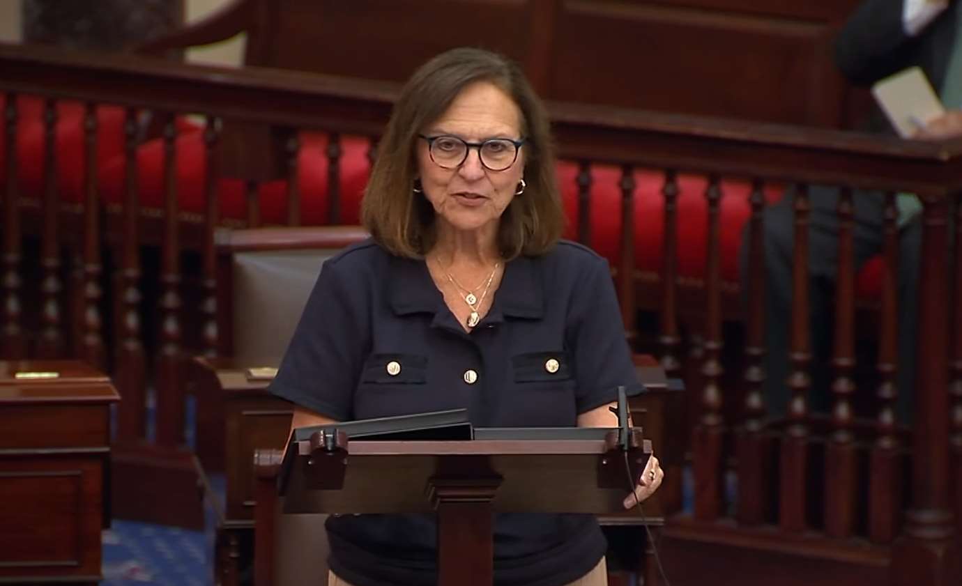 U.S. Senator Deb Fischer delivered a speech on the Senate floor on the 4th, reviewing her recent trips to U.S. military facilities in Hawaii and Guam, as well as her meetings with leaders of Taiwan, the Philippines, and Palau. (Photo from Deb Fischer's Facebook page)