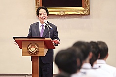Noong October 6, tinanggap ni President Lai Ching-te sa Presidential Office ang Taiwan delegation para sa 2026 20th Aichi-Nagoya Asian Games. Pinasalamatan niya ang mga athletes sa kanilang hard work at sa pagbibigay ng karangalan sa bansa. (Photo source: Central News Agency)