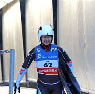 Tinatamasa ni Lin Hsin-jung ang bilis; sampung taon na siya sa winter sports. Sa kanyang pamumuno, malaki ang tsansa ng Taiwan na makuha ang karapatang lumahok sa single at doubles bobsleigh events sa Winter Olympics ngayong taon. (Larawan: Facebook ni Lin Hsin-jung)