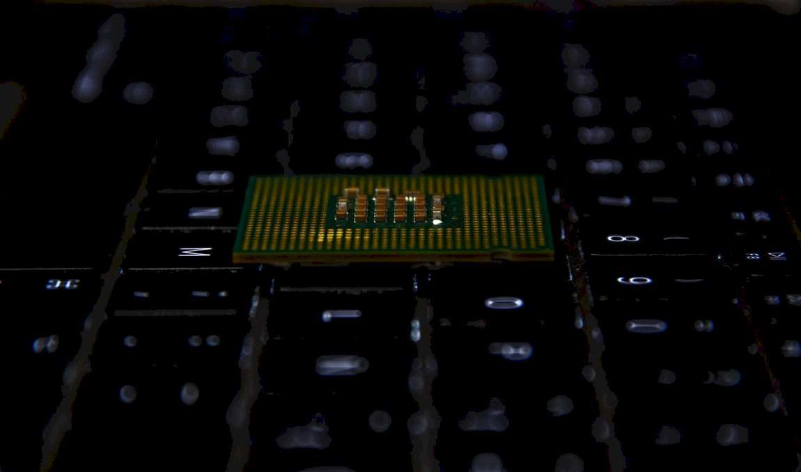 Semiconductor chip (示意圖/latorware/Unsplash)