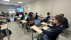 DF
Mga students nag aaral ng Mandarin
(CNA photo by reporter Yu Yao-ru in Vilnius, March 7, 2026)
