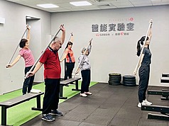 LG
Mga healthy matatanda sa Taiwan
(Photo: Hondao Senior Citizen’s Welfare Foundation / CNA, September 10, 2026)