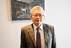 EF
Taiwan-Europe Technology Cooperation Deepens; Wu Cheng-wen Stresses Importance of Resilient Supply Chains
In an interview with CNA, Taiwan’s National Science and Technology Council Minister Wu Cheng-wen said that amid geopolitical tensions and the risk of sudden supply chain disruptions, building secure and resilient supply chains among democratic countries has become an important priority. (CNA photo by Wu Po-wei, Antwerp, September 11, 2026)