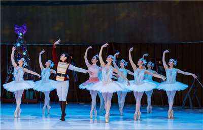 Балет «Девочка, которая встретила Щелкунчика». Фото: Национальный центр искусств Вэйуин в Гаосюне