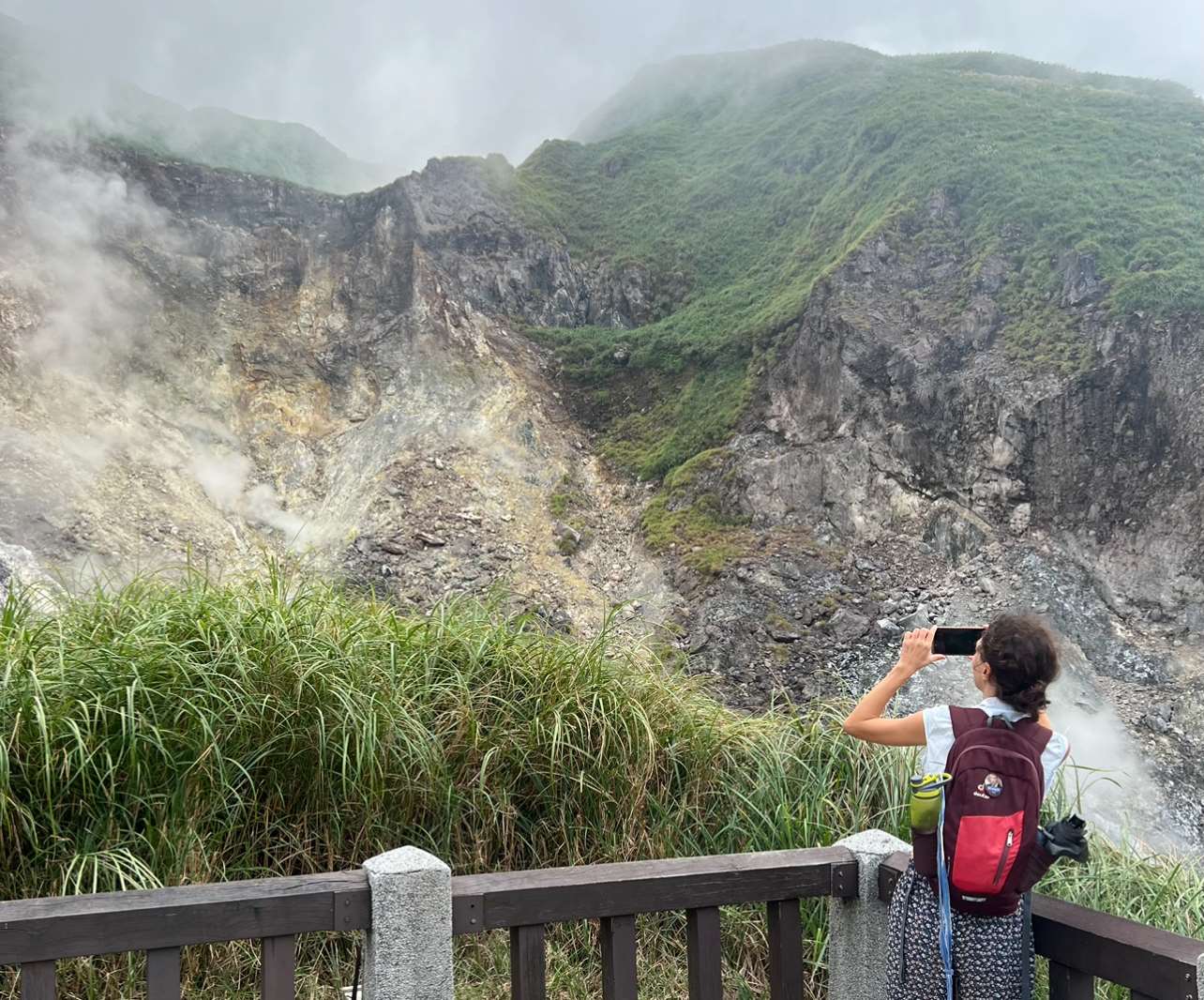 Новая гостья передачи Полина во время посещения национального парка Янминшань.