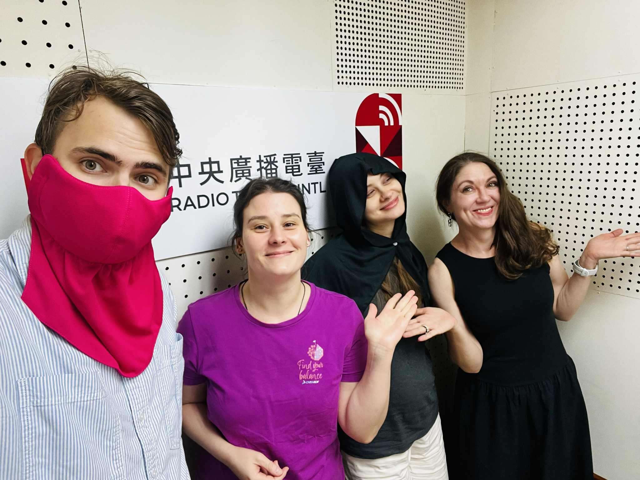 «Воскресное шоу» с Русской службой МРТ