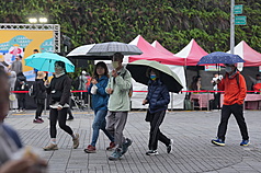 Наступившее похолодание - пока что самое сильное в этом сезоне. Фото: CNA.