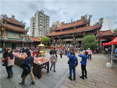 «Радиопутешествие по Тайваню» с Андреем Чжоу. Храм Луншань.
