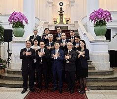 Лауреаты 7-й Президентской премии в области инноваций. Фото: CNA