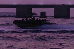 ВМС и Управление береговой охраны Тайваня впервые отработали прорыв морской блокады в рамках военных учений «Ханьгуан». Фото: CNA
