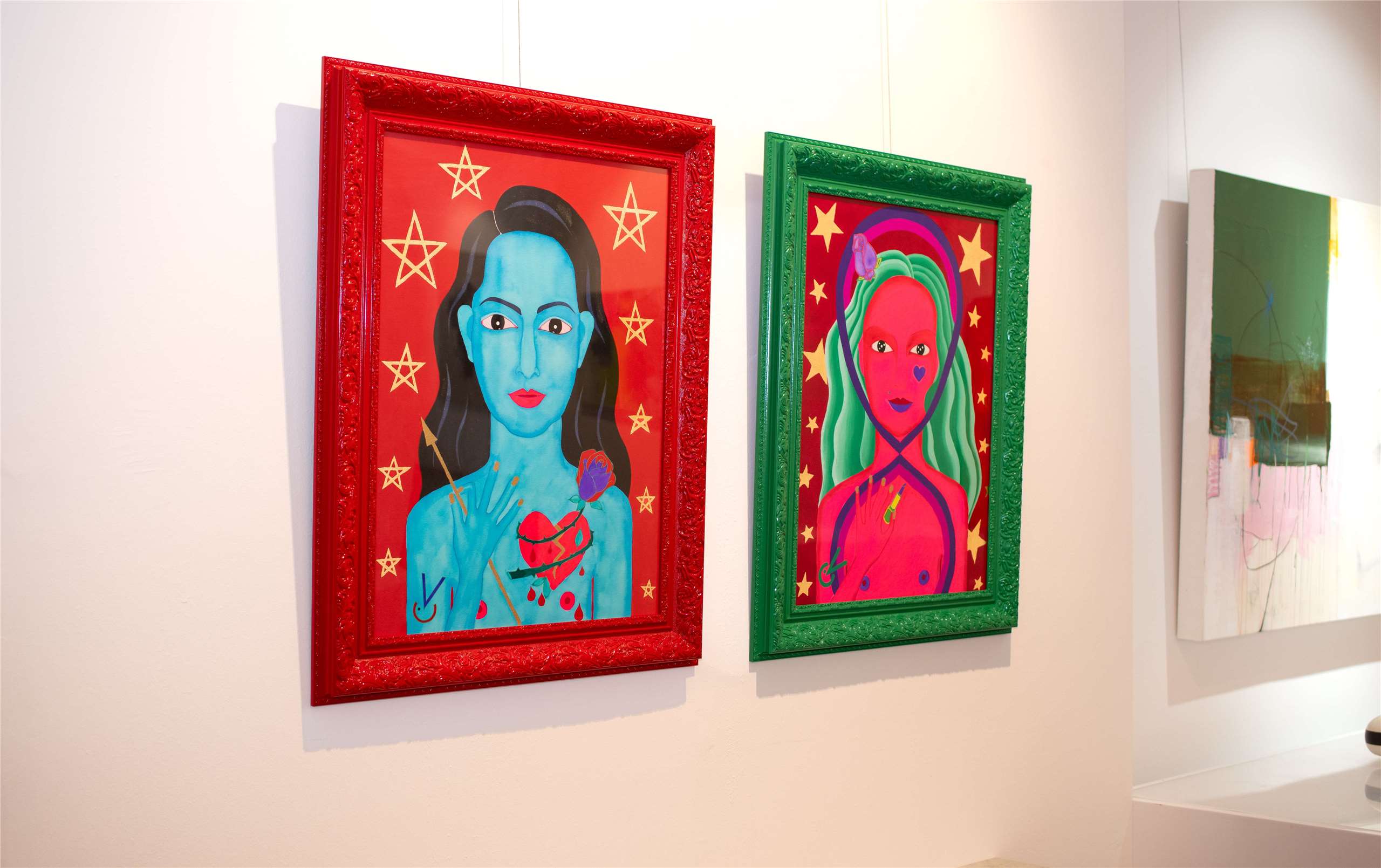 Marina & her broken heart & Victoria in the Infinity by Valentina Conchie 