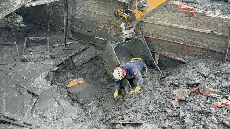 光復鄉主要災區包括大平、大馬、大華、大安、大同村等地，大約1500多戶屋內積滿淤泥，其中大同村的佛祖街、敦厚路為重災區。資料照（花蓮縣消防局提供）