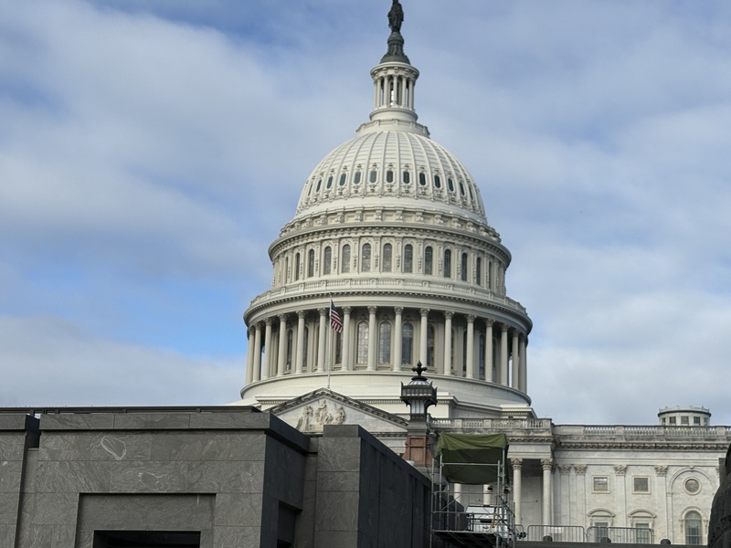 美參議員6日提出嚇阻中國侵台法案。圖為美國國會大廈。 
