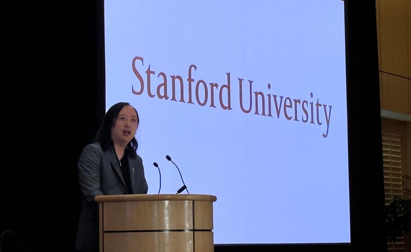 台灣無任所大使唐鳳3日受邀在史丹佛大學演講，勉勵學子創建可促進協作的AI系統。