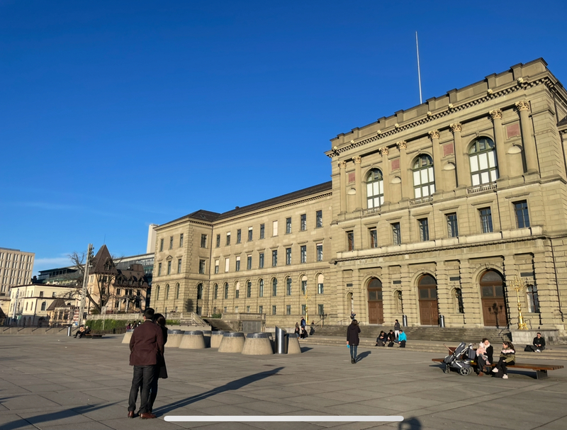 瑞士高等學府強化防滲透措施，圖為蘇黎世聯邦理工學院(ETH Zurich)，該校為世界首屈一指的理工大
學，在工程與技術、自然科學及建築學等領域享有極高的國際聲譽，被譽為歐陸第一名校。
