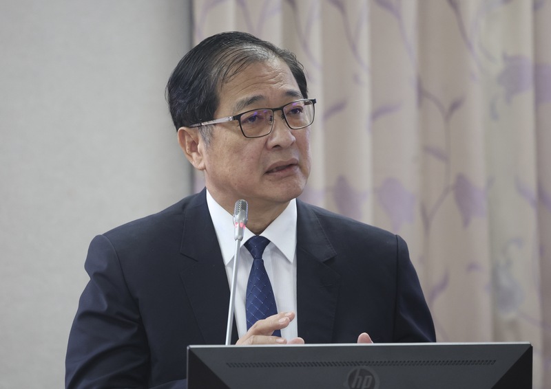 法務部長鄭銘謙8日表示，司法精神病院力拚年底完工，若不行的話，則預計在明年上半年完成建置。