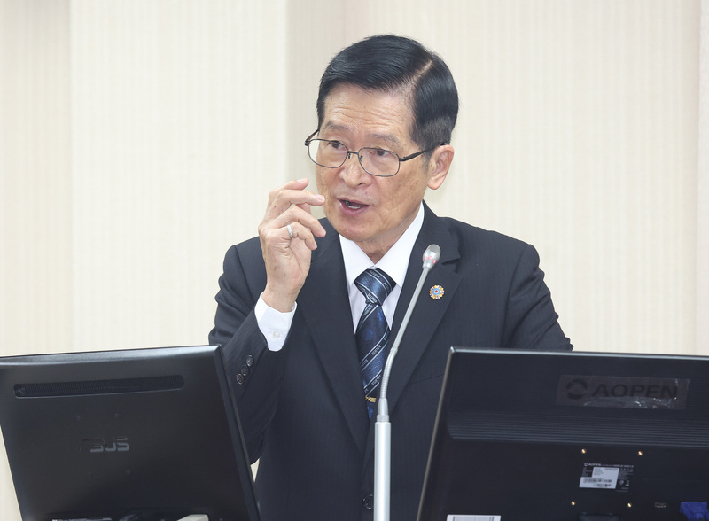 立法院外交及國防委員會8日邀請退輔會主委嚴德發報告業務概況。
