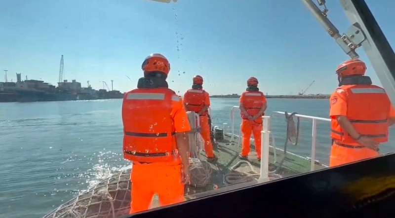 國慶前夕，海洋委員會海巡署金馬澎分署近日啟動擴大威力掃蕩勤務，防範與嚇阻中國灰色地帶衝突行動，確保離島周邊海域秩序與漁民安全。（金馬澎分署提供）