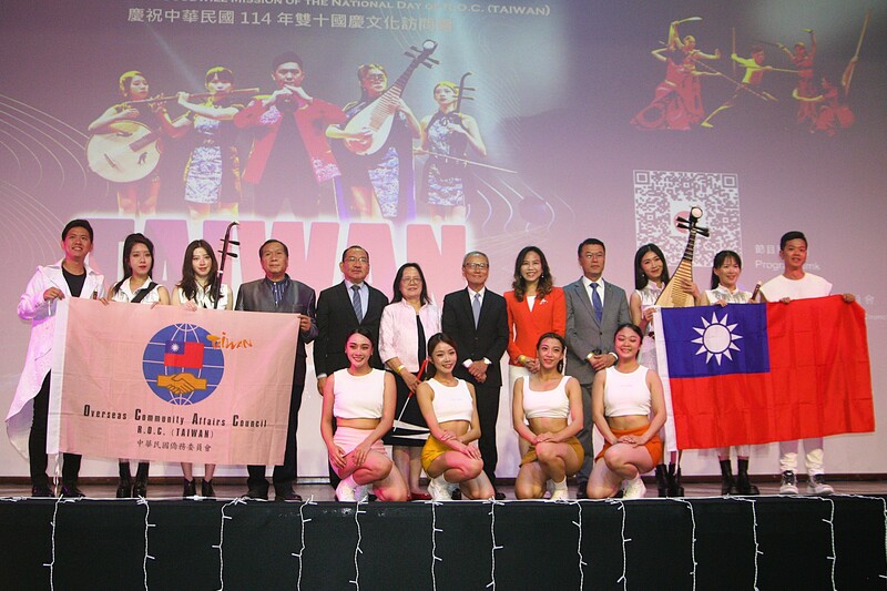 僑委會邀請「當代樂坊」國慶文化訪問團，11日在巴西聖保羅盛大演出，以藝術搭起文化外交橋樑，讓世界看見台灣。
