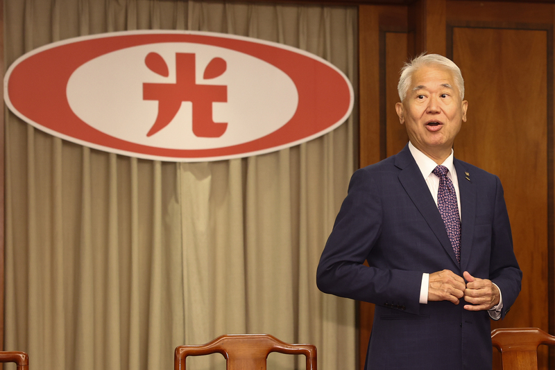 新光人壽董事長魏寶生22日表示，考量輝達來台設立海外總部對國家經濟發展具有重大指標意義，董事會一致通過，將與北市府合意解除地上權契約，放棄原有投資獲利的機會，以利輝達公司進駐北士科T17、T18基地。 (圖：中央社)