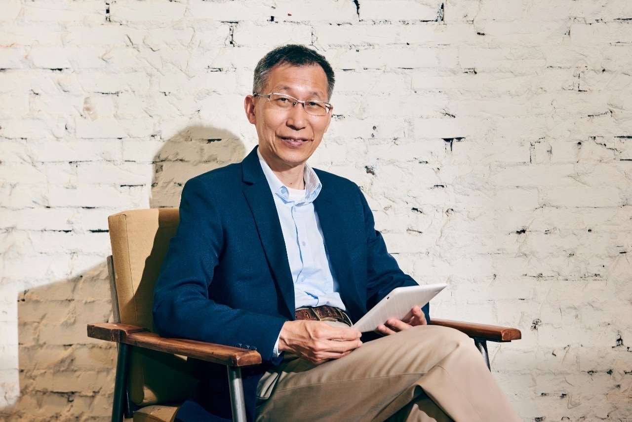 闕又上 知名財經與作家