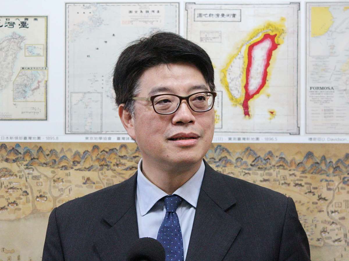 中國配偶錢麗常在社群媒體發表武統台灣言論。陸委會主委邱垂正17日對此表示，將召開聯審會議，不排除驅逐出境。資料照。(Rti)