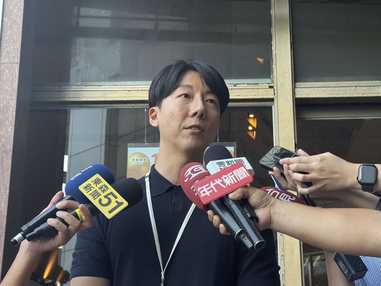 民進黨選對會今天召開會議，民進黨發言人吳崢轉述指出，會中針對每個選區的狀況廣泛討論，將加速相關提名作業。(劉玉秋攝)