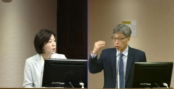 農業部長陳駿季今天(29日)在立院回應立委關切非洲豬瘟疫情應變情況。圖為陳駿季回應立委王育敏質詢。(圖:立法院IVOD)