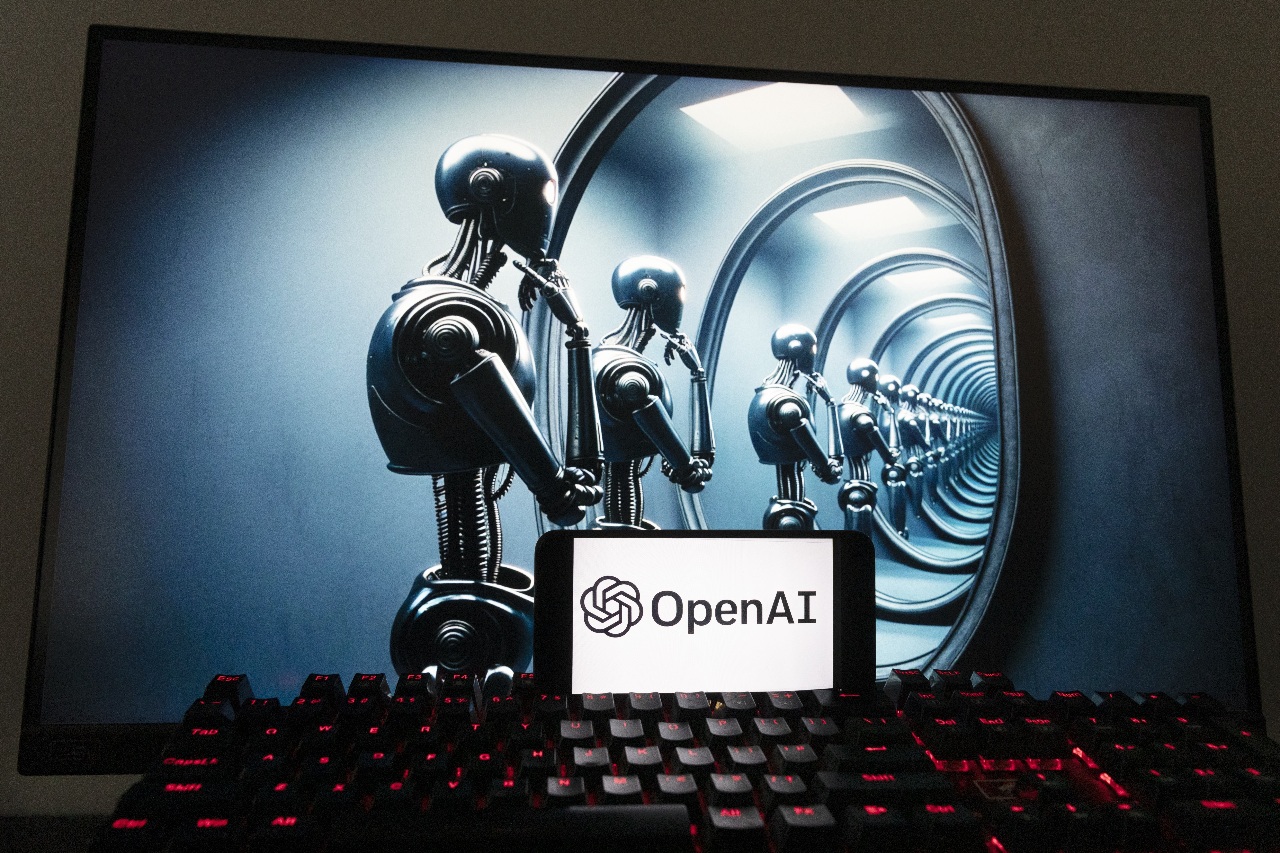 聊天機器人ChatGPT開發商OpenAI於7日表示，已封鎖多個疑似與中國政府機構有關聯的ChatGPT帳號，因為這些用戶曾要求模型針對如何監控社群媒體給出建議。(美聯社/達志影像)
