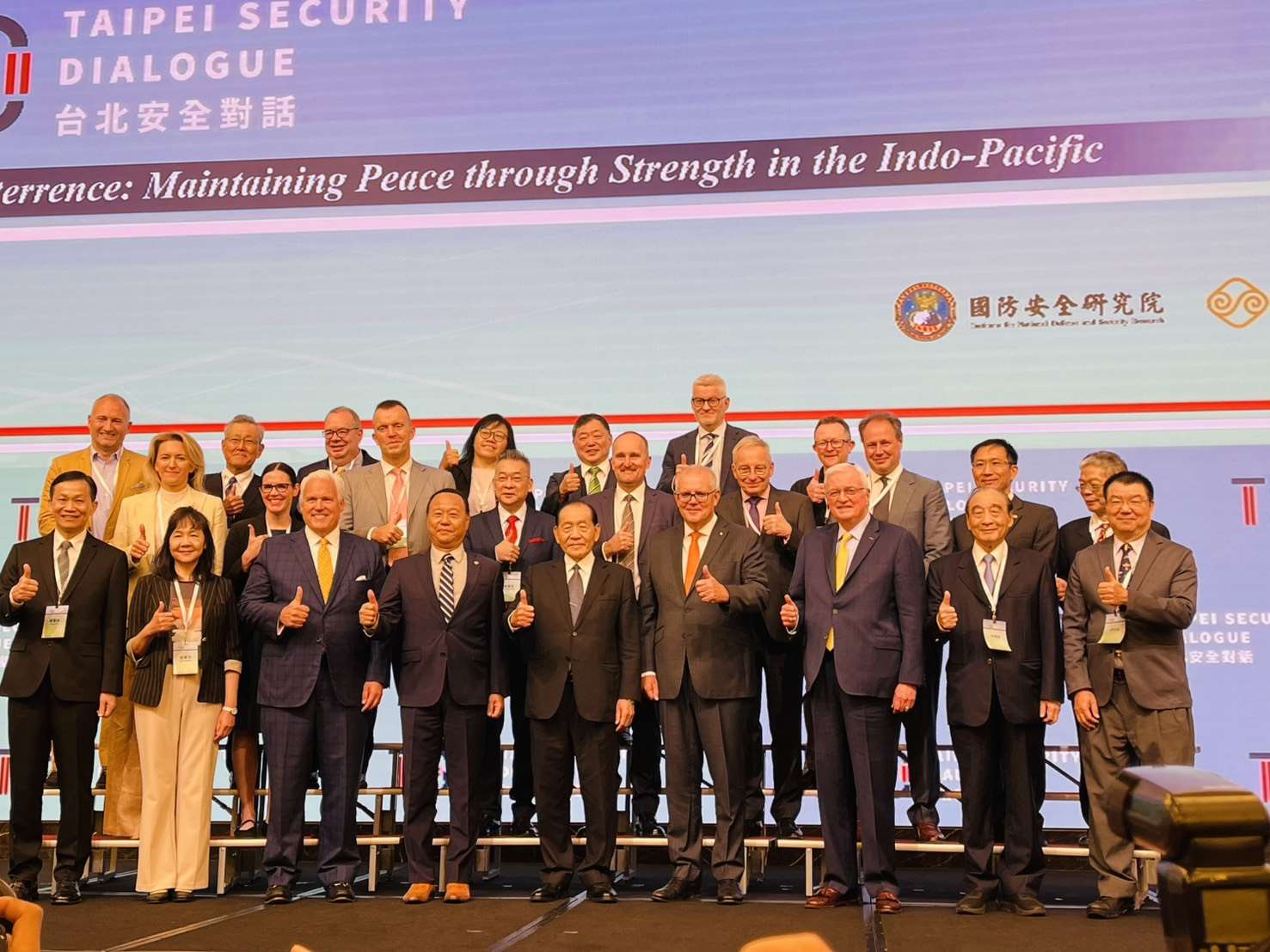 國防安全研究院8日舉行「2025台北安全會談」，並廣邀多國政要及專家學者，以「整合嚇阻：以實力維持印太和平」為題，進行意見交流。(鄭佑漢 攝 )