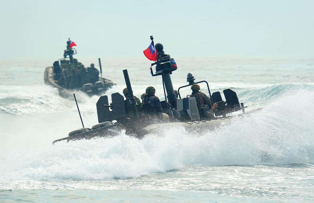 海軍「海強操演」13日起至17日在台灣周邊海域實施。(圖：中華民國海軍臉書)