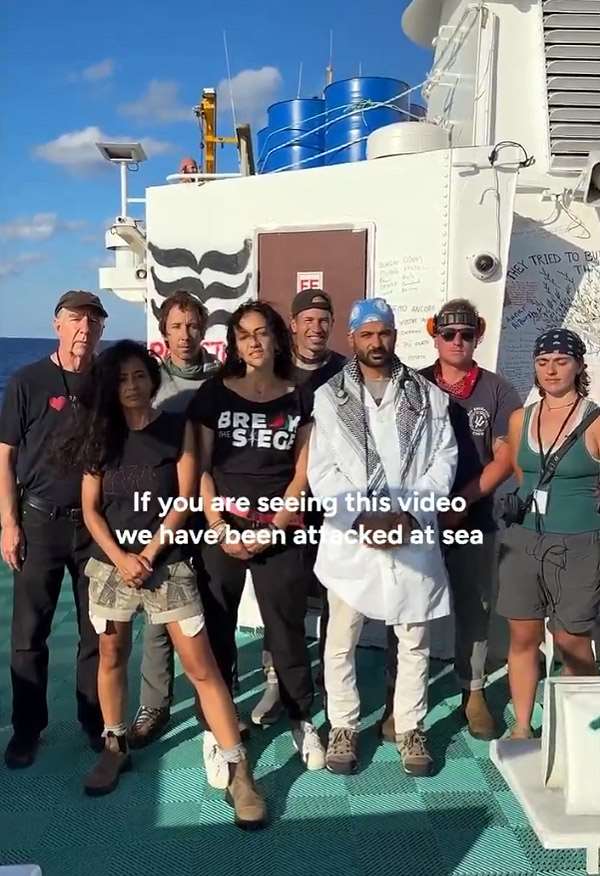 「全球堅毅船隊」成員在社群平台X貼文表示，多艘試圖前往加薩運送物資的船隻遭以軍「攻擊」。(翻攝社群平台X@Global Sumud Flotilla Commentary)