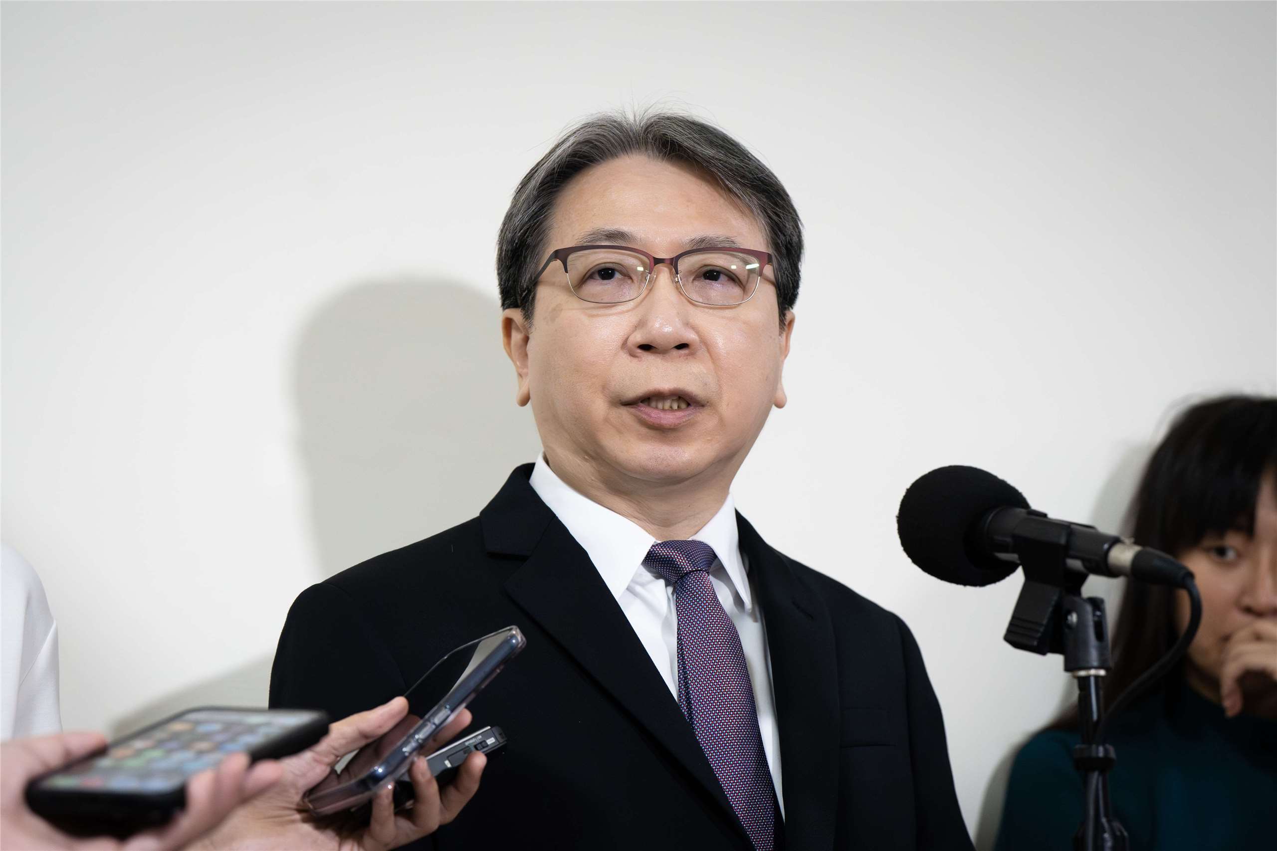 川習會將於30日登場，國安局長蔡明彥29日在立法院表示，美方不會在台灣議題上讓步，以換取中國的經貿優惠，而國安局也會持續關注雙方的實際互動狀況。(楊仁翔 攝)