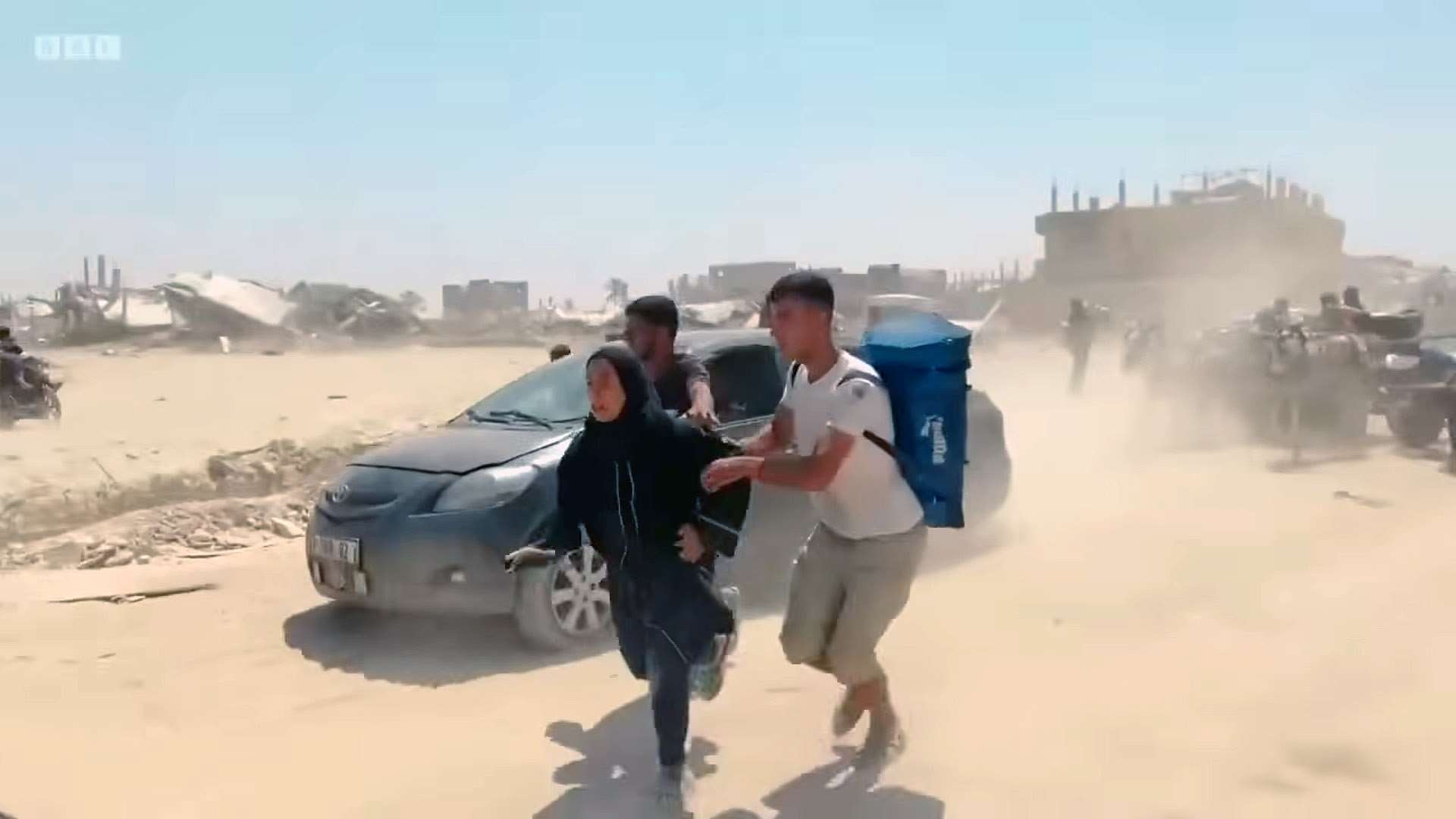 BBC於2月播出名為「加薩：如何在戰區生存」（Gaza: How To Survive A War Zone）的紀錄片。(翻攝StoptheWarCoalition YouTube)
