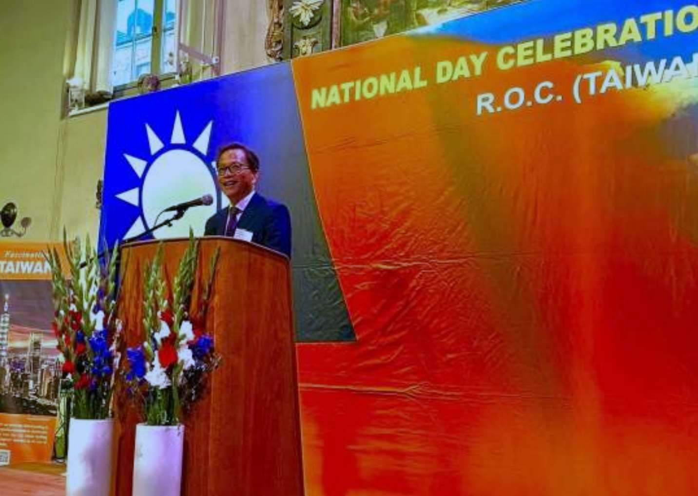 駐瑞典代表處谷瑞生代表於114年國慶酒會致詞並感謝瑞典各界友人強勁挺台。（圖：駐瑞典代表處提供）