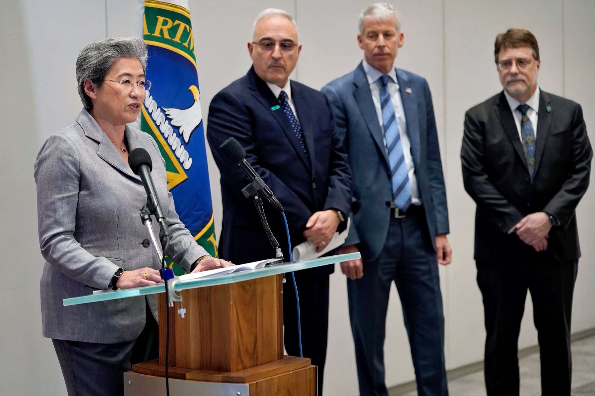 美能源部攜手超微建AI超級電腦。 (圖:X@LisaSu)